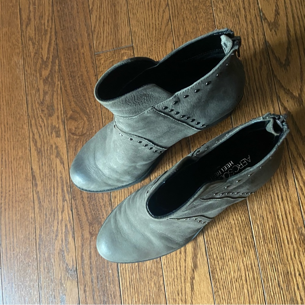 Women leather boots